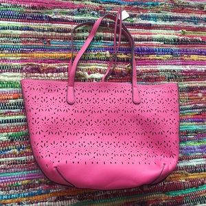 Reversible lasercut tote